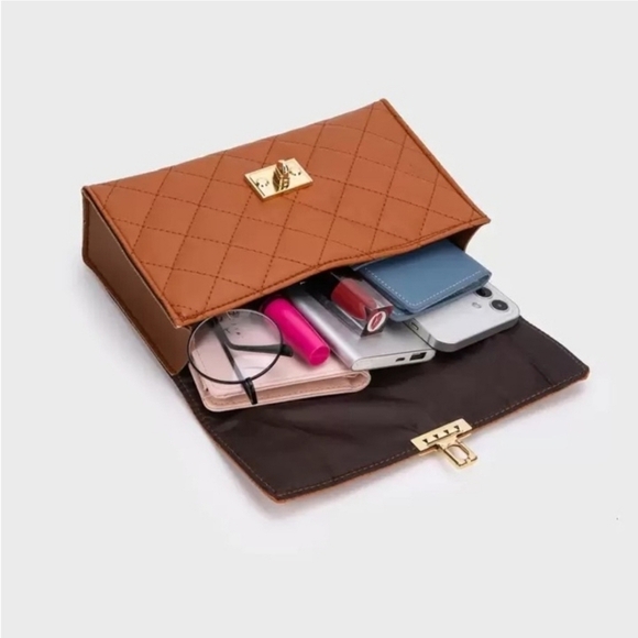 Tan Quilted Crossbody Bag with Chain Strap - Picture 3 of 6